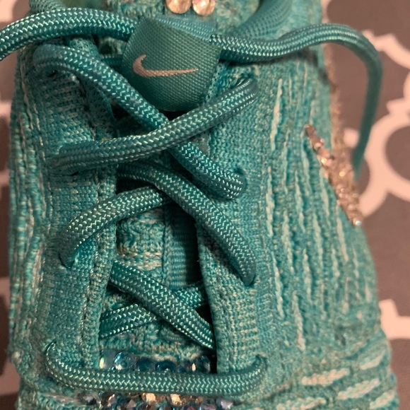 turquoise roshe running shoes - Picture 6 of 8